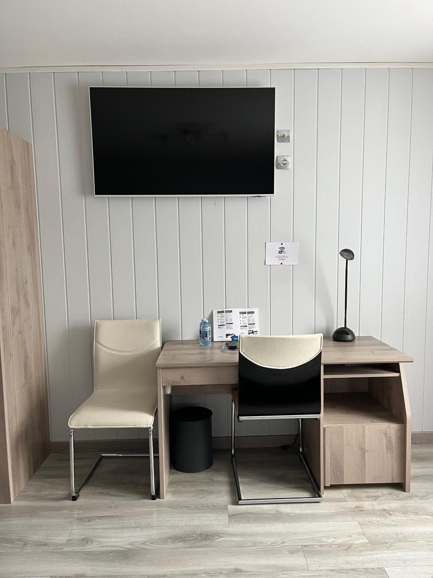 Le Relais De La Poste Hotel Pithiviers Eksteriør billede